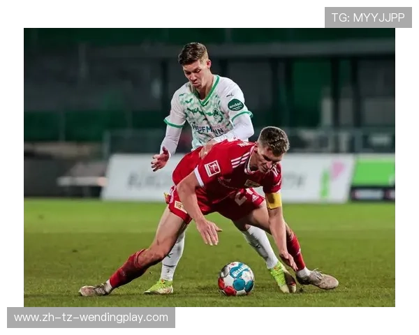 足球比赛中的球员调度与战术执行